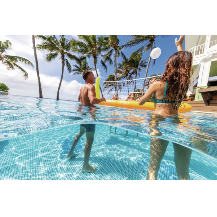 Intex Pool Volleyballspiel